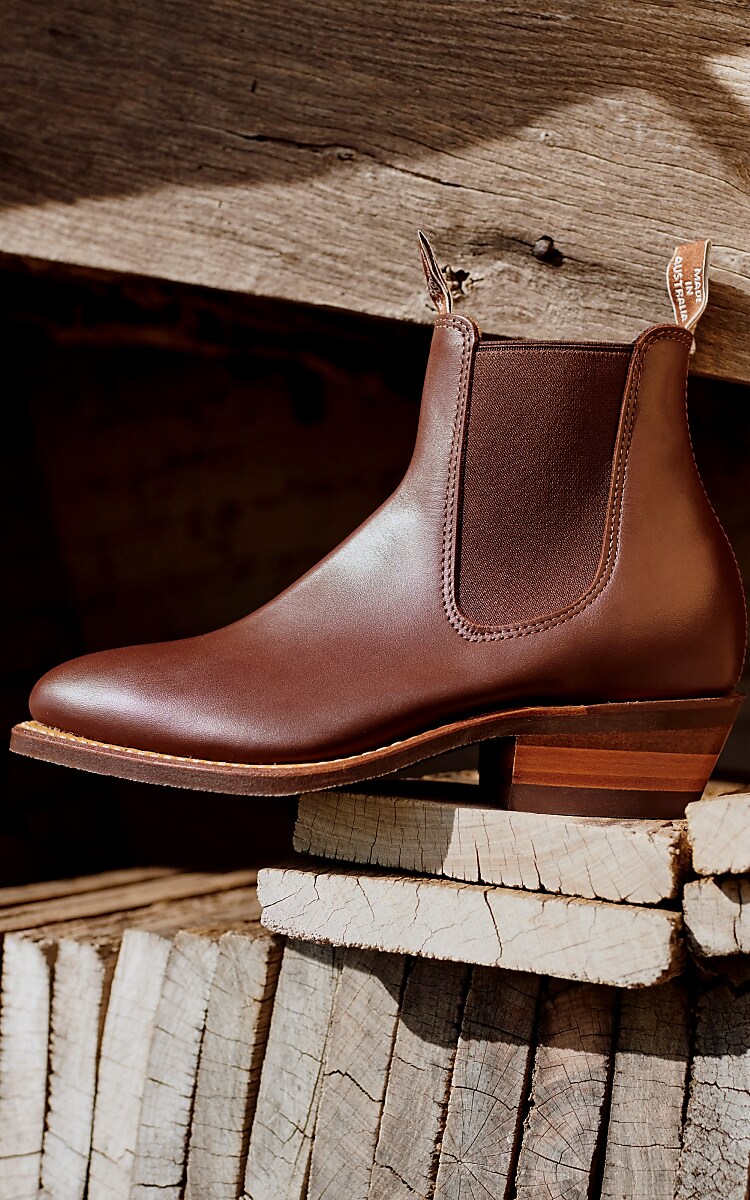 RM Williams - Buy the best handmade country boots & clothes